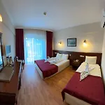 Hotel Astoria Park & Concept 4*