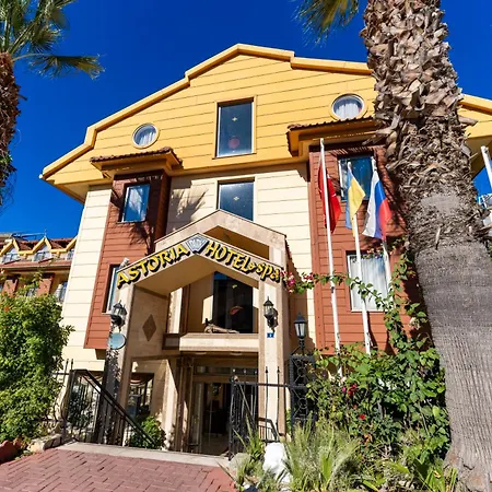Astoria Park & Hotel 4*