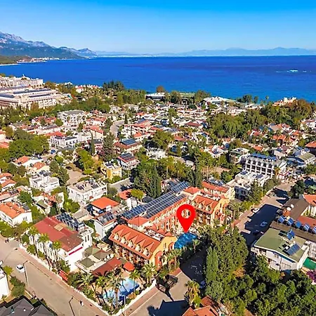 Hotel Astoria Park & Concept 4*