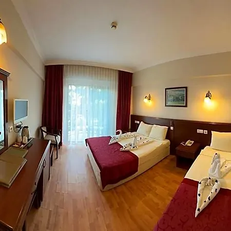 Hotel Astoria Park & Concept 4*