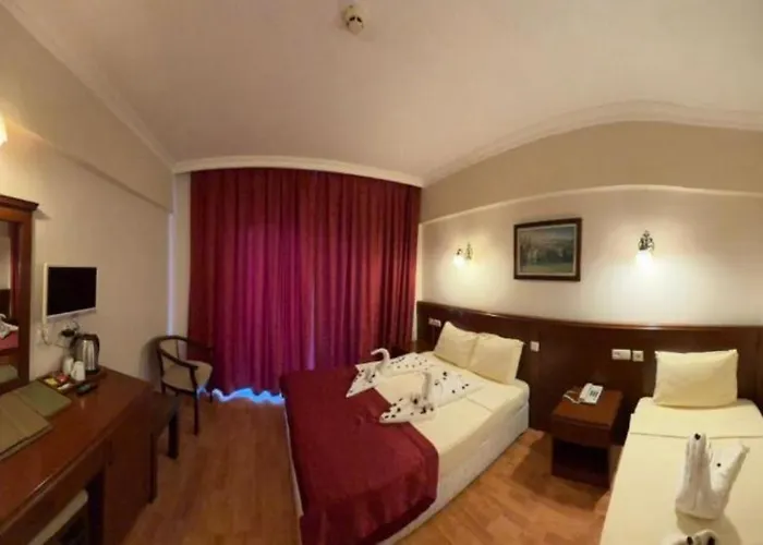 Astoria Park & Concept 4* קמר