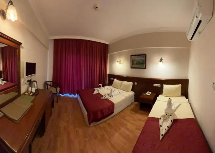 Astoria Park & Concept מלון 4*