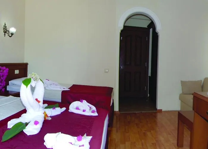 מלון Astoria Park & Concept קמר