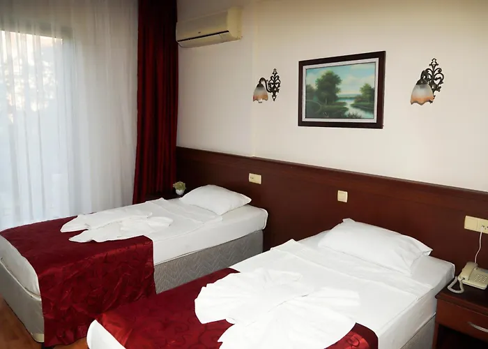 Astoria Park & Concept מלון 4*