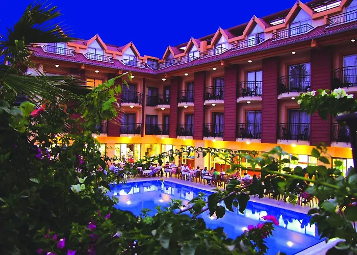 Astoria Park & Concept מלון