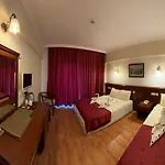 Astoria Park & Concept 4*