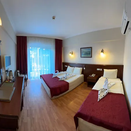 Astoria Park & Concept Hotel 4*