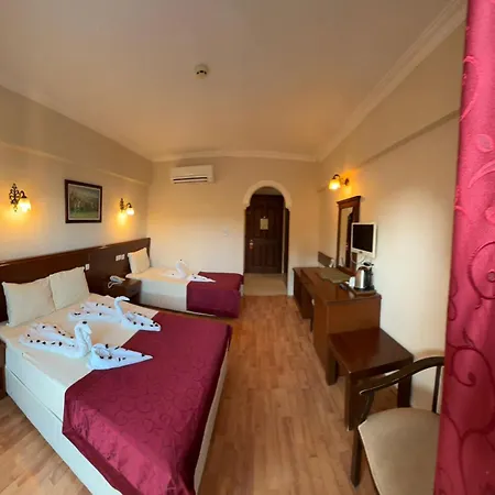 Astoria Park & Concept Hotel