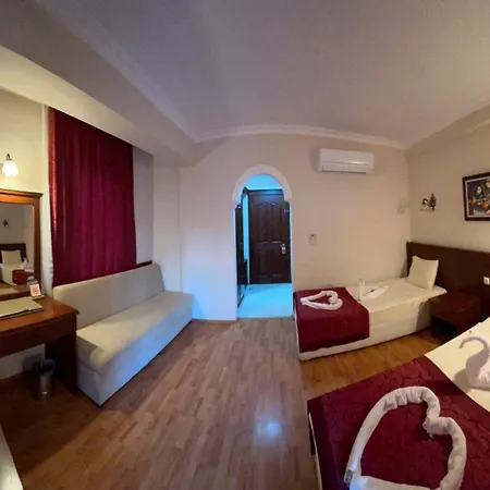 Hotel Astoria Park & Concept 4*