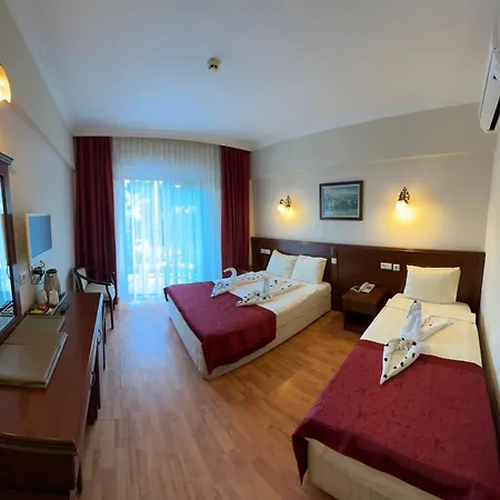 Hotel Astoria Park & Concept 4*