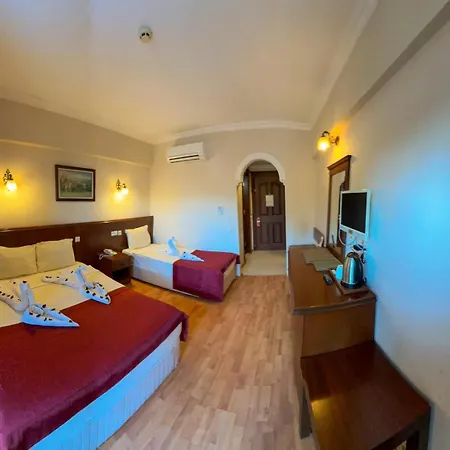 Astoria Park & Concept Hotel 4*